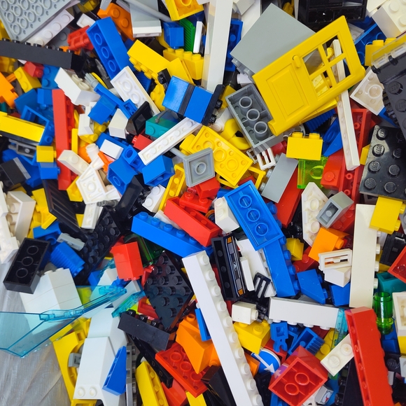 3 pounds Bulk Lot Legos Parts Minifigures Wheels Bricks Technic Clean Sanitized - Picture 6 of 9